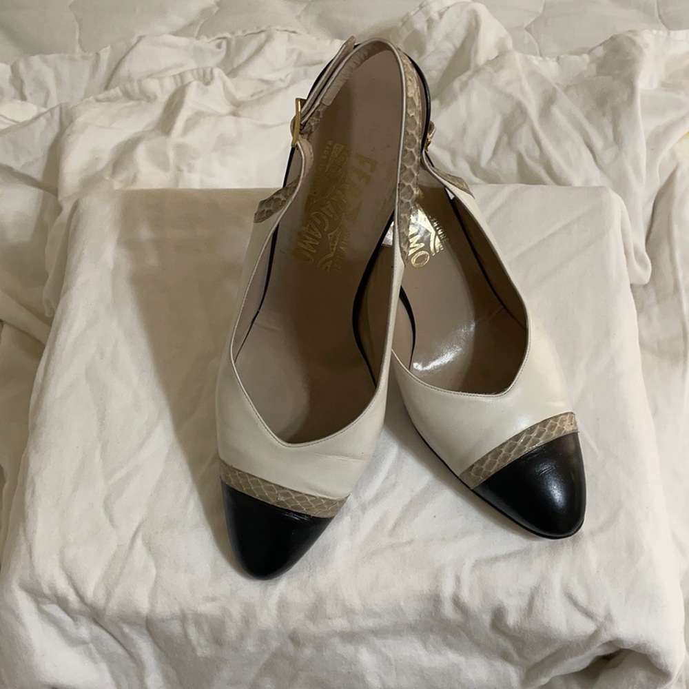 Salvatore Ferragamo vintage Spectators